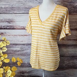 NEW A•NEW•DAY GOLDENROD V-NECK SHORT FLUTTER SLEEVE PULLOVER TOP